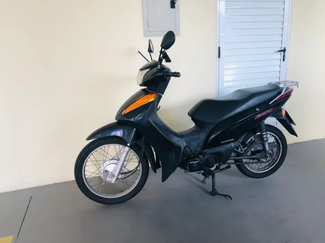 Honda biz partida elétrica, parcelo até 18vezes, aceito troca 