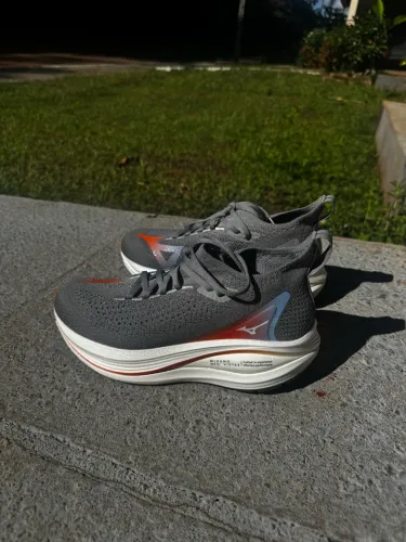 Mizuno NeoVista 2