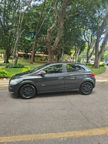Chevrolet Onix JOY Hatch 1.0 8V Flex Mec. 4P 2018