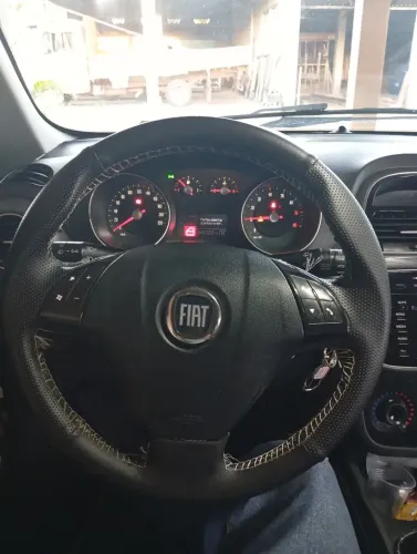 Fiat Punto Essence Dualogic 1.6 Flex 16V 5P 2013