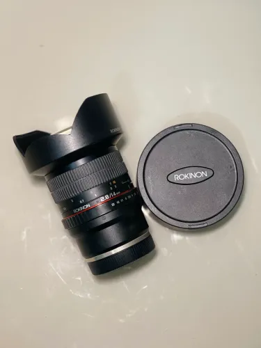 Lente Rokinon 14mm 2.8 para Sony foco manual