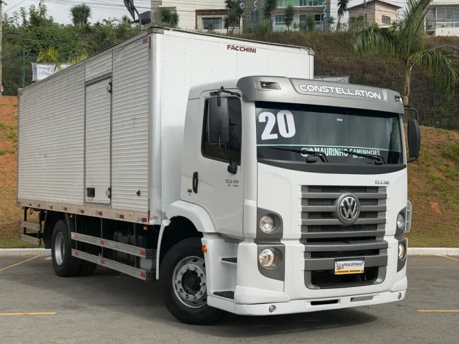 CAMINHÃO 17230 ANO 2020 TOCO COM AR-CONDICIONADO EXTRA !!