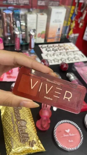 TRIO DE SOMBRAS RUBY ROSE