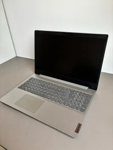 Notebook Lenovo Ideapad 3 - 15IML05 - Rápido com SSD - Ótimo estado!