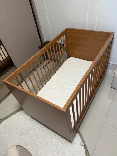 Berço Lilibee Haus (com colchão impermeável)