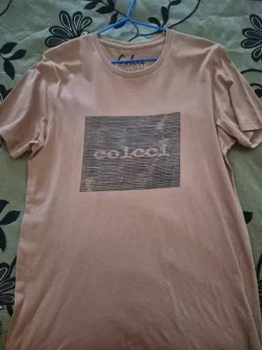 Camiseta Colcci tamanho M
