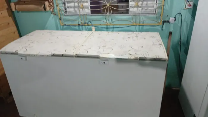 Freezer Electrolux modelo H500.