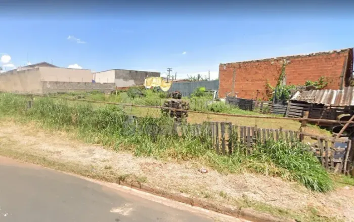Terreno comercial no Jardim Arroyo