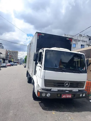 Caminhão pra frete e mudança