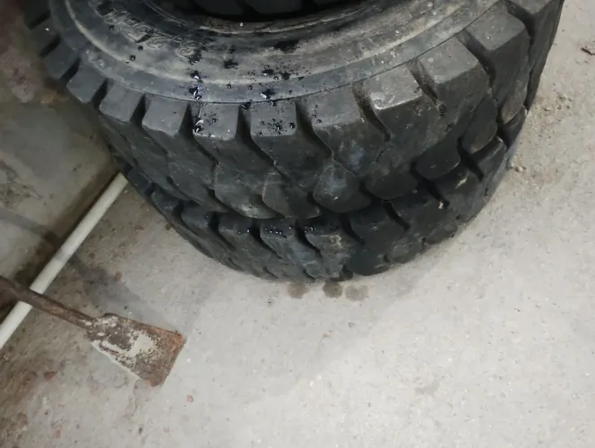Vendo pénel de empilhadeira em bom estado de uso