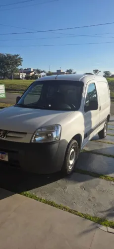 Peugeot Partner Furgão 1.6 16v/ 1.6 16V Flex 3P 2017