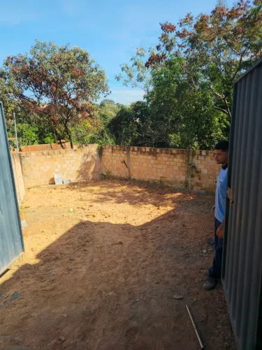  meio lote murado(faço financiamento)
