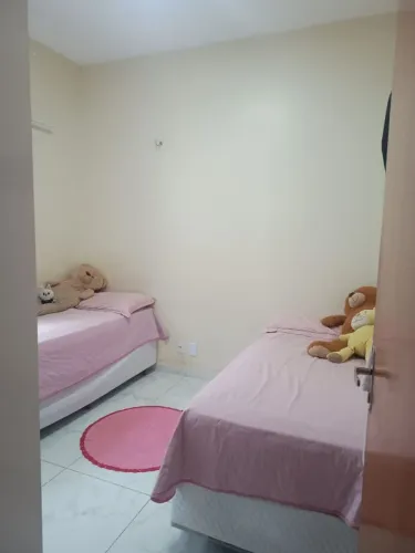 Vendo duas camas de solteiro
