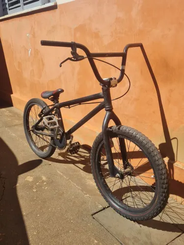Bicicleta bmx aro 20 usada