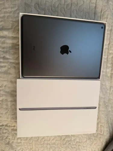 iPad 9 64GB WIFI + CEL - 3 Meses de Garantia - Entregamos Fortaleza - Parcele Em Até 18x