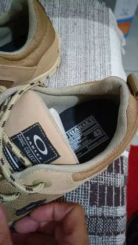 Vendo um tênis novo nunca usado n 43
