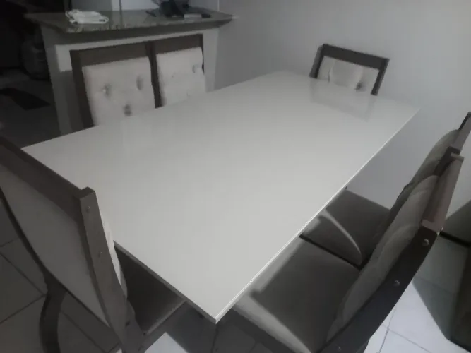 Vendo mesa 6 cadeiras tampo vidro