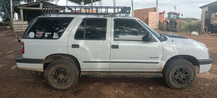 Chevrolet S10 Blazer 2.4 MPFI 8V 128cv 4P 2001