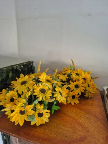 Arranjo de Flores Artificiais de Girassol Amarelo - 26x45cm