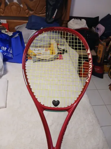 Raquete Yonex Vcore 2026