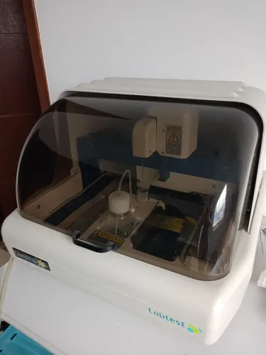 Equipamento de bioquímica para laboratório