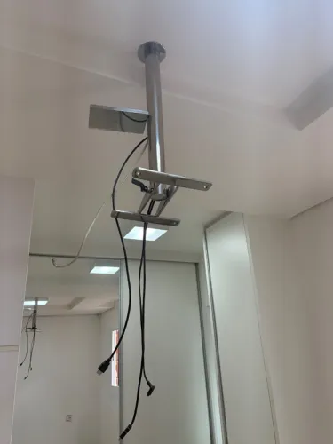 Vendo suporte teto para tv grande R$70,00