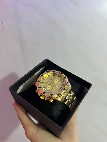 Relógio masculino dourado