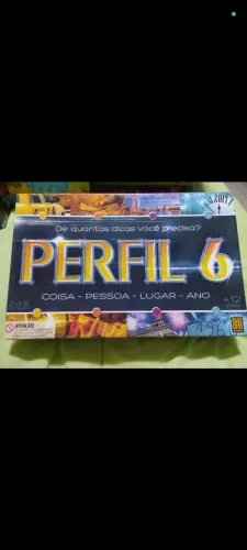 Lote dois jogos de tabuleiro por R$50! Perfil + Detetive