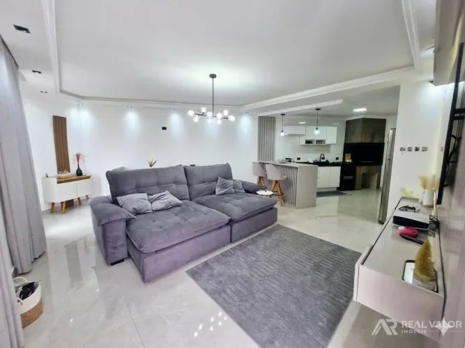 Casa Semimobiliada para Locação de 02 Dormitórios Sendo 01 Suíte no Bairro Nações em Fazen