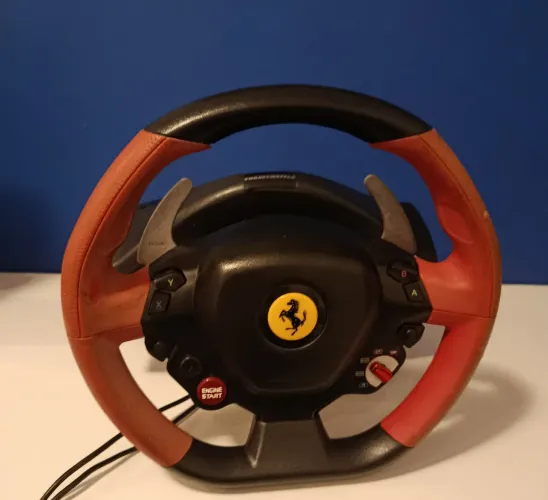 Volante Thrustmaster Ferrari 458 Spider Racing - Xbox