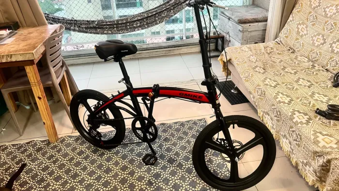 Vendo Bike aro 20 dobrável - para todas idades.