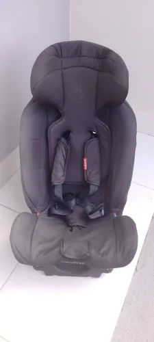 Cadeirinha Fisher price com isofix