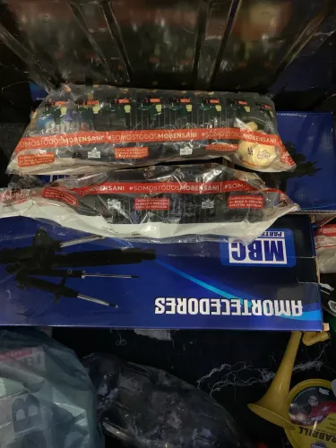 PAR AMORTECEDOR DIANTEIRO DO GOL 2019 NOVOS COM OS 2 KIT BATEDOR NOVOS 