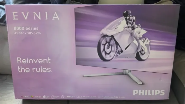 Monitor Gamer Philips Evnia OLED 42", 4K, 138Hz, 0.1ms, HDR, Som, Branco - Novo/Lacrado