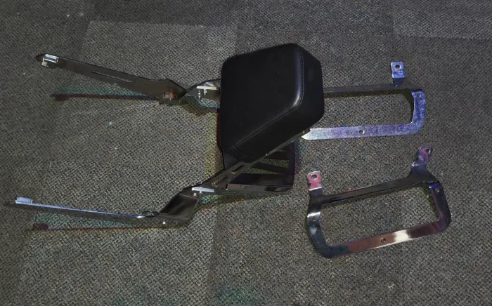 Sissy bar destacável Boulevard c1500