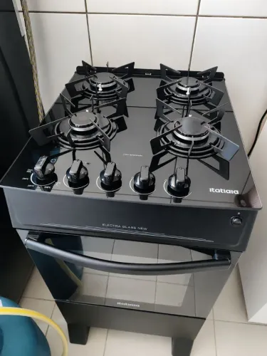 Fogão a venda. Pouco usado