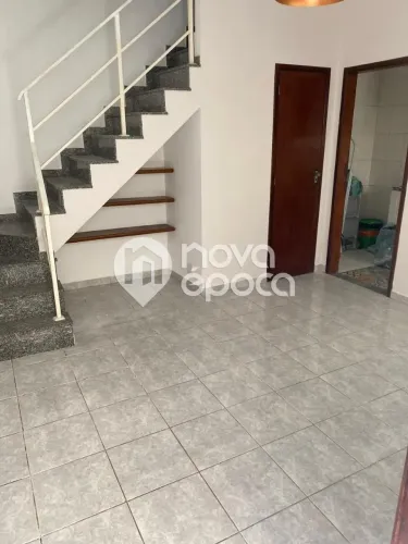 Irajá | Casa de Vila 2 quartos