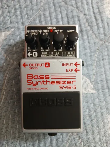 Pedal boss SYB-5 sintetizador 