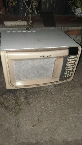 Microondas COM DEFEITO