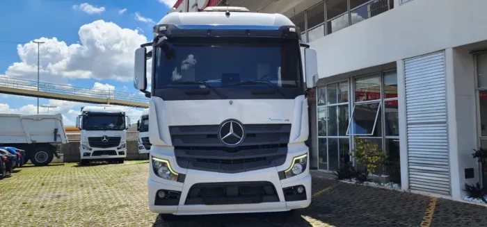 MERCEDES-BENZ ACTROS 2651 6X4.