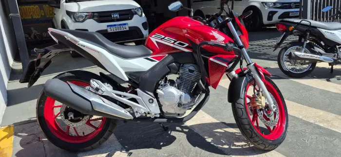 TWISTER 250 2022 C/ FREIOS ABS IMPECÁVEL $22800 LINDOMAR MOTOS