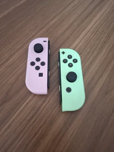 Joy-Cons Nintendo Switch Originais - Verde/Roxo - ENVIO