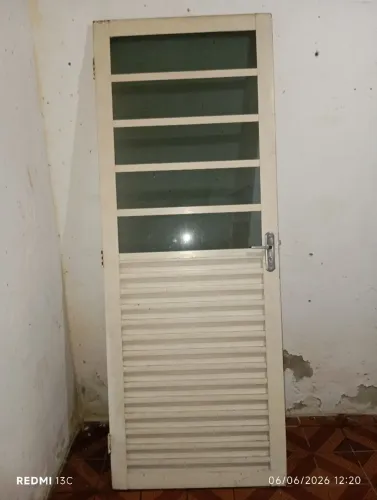 Porta de ferro