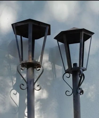 LUMINÁRIA DE JARDIM