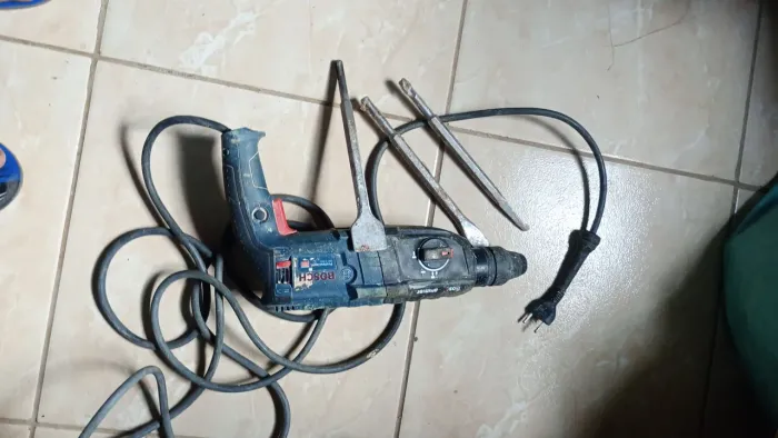 furadeira e martelete Bosch 
