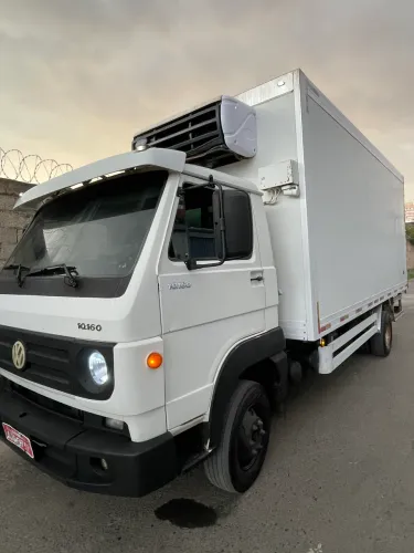 Caminhão Vw 3x4 10.160 baú refrigerado