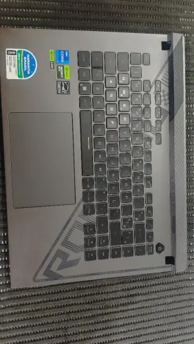Carcaça Palmrest completo Asus Rog Strix G16 G614J Original (teclado, touchpad, flats)