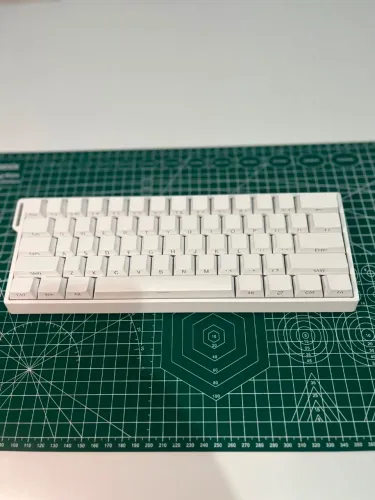 TECLADO MAGNÉTICO AULA WIN60HE BRANCO?