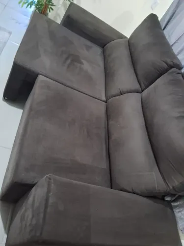 Sofá refratil inclinável