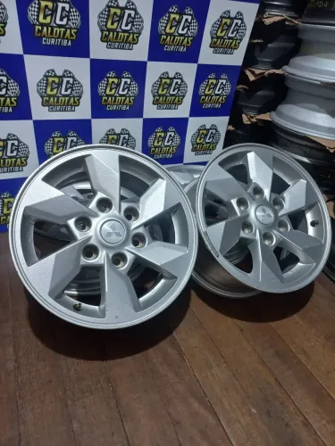 Jogo de roda Mitsubishi L200 aro 16 semi novas. R$3590,00. Disk entrega